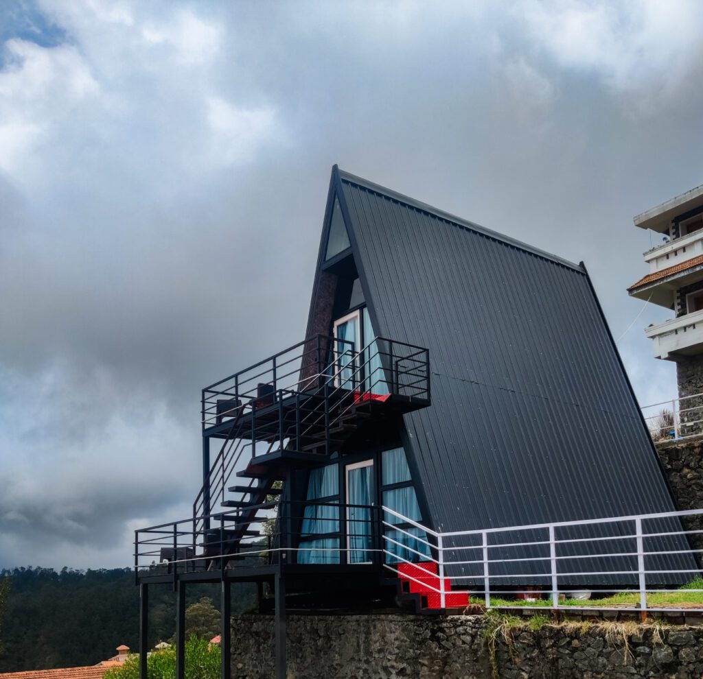 Luxury Villas in Kodaikanal with Campfire