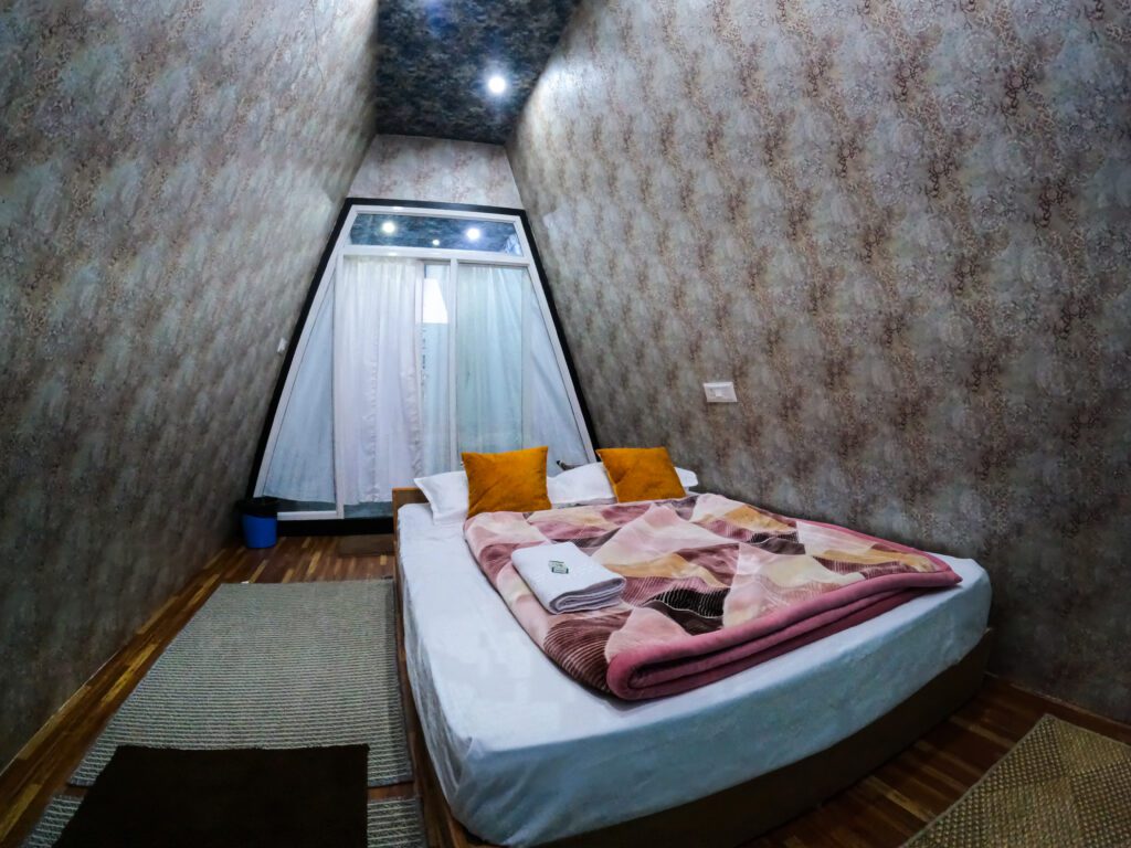 Cottages in Kodaikanal Book With Free